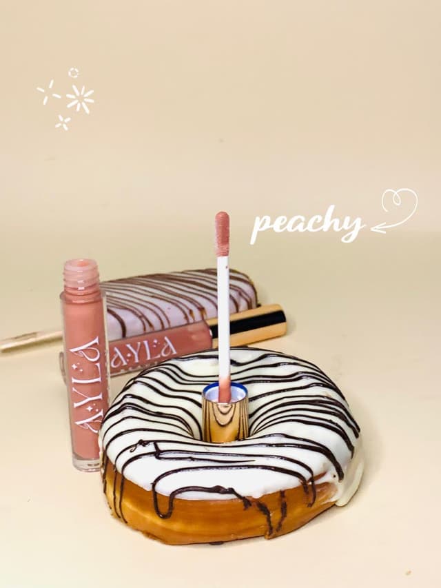 Peachy brush tube